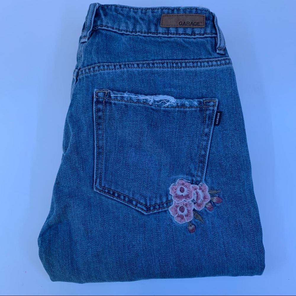 Garage Boyfriend Distressed Jeans